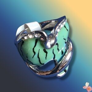 Abstract Ring Green Black Enamel Rhinestone Accents Silver Tone Size 8 676